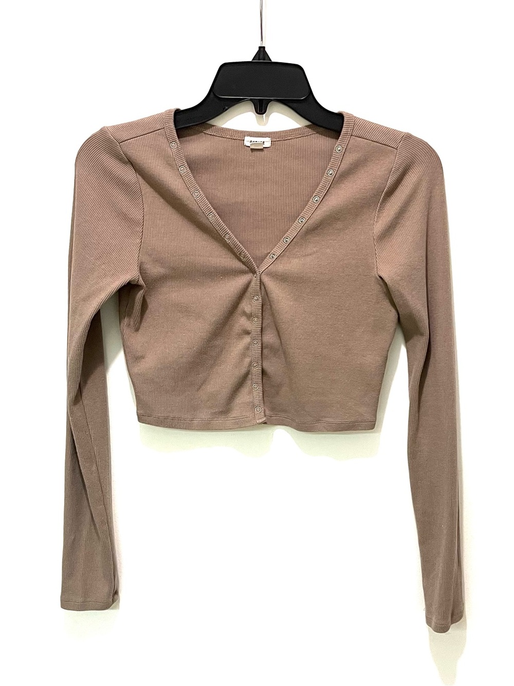 2/$20 - Ribbed Snap-Front Cropped Long Sleeve Top - Taupe - great for fall
